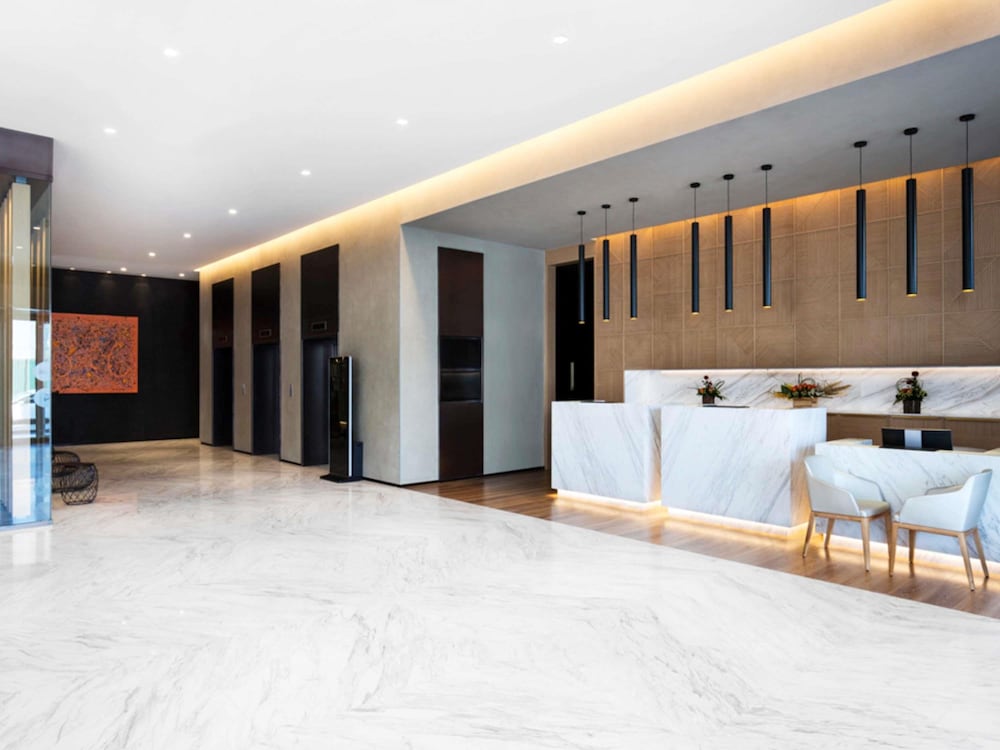 Novotel Bur Dubai 8/48