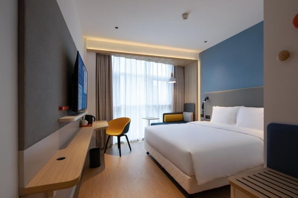 Holiday Inn Express Shenzhen North Station 9/29