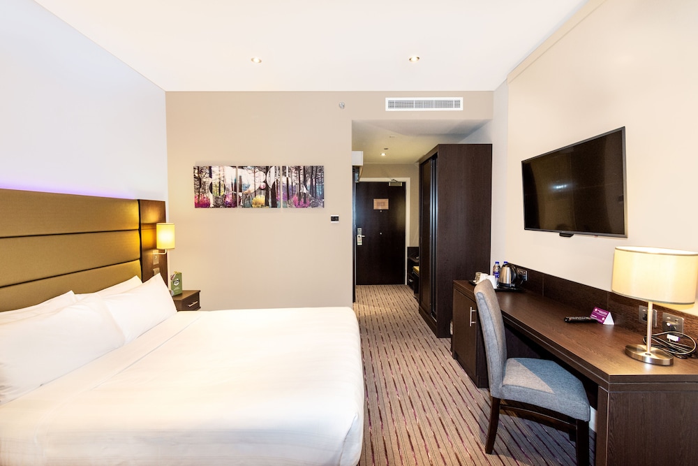 Premier Inn Dubai Al Jaddaf 21/50