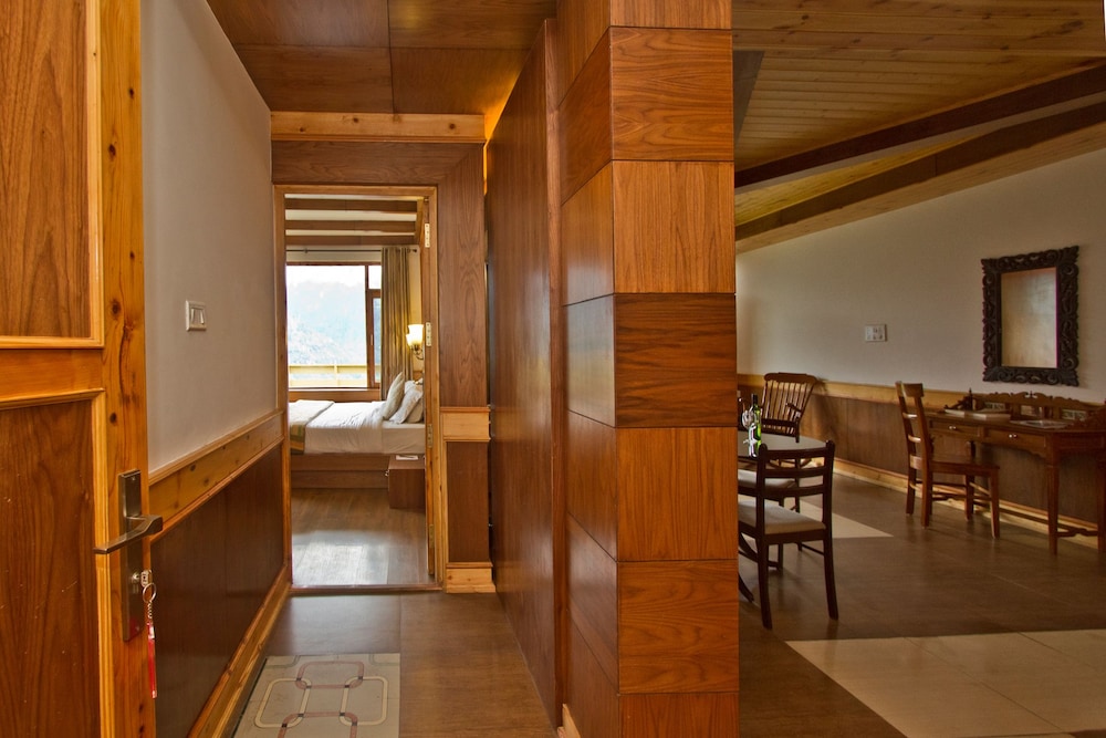 Vivaan The Sunrise Resort 24/36