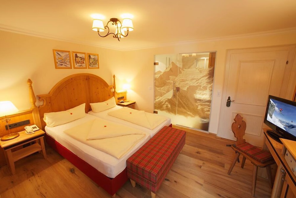 Hotel Sonnblick 9/50