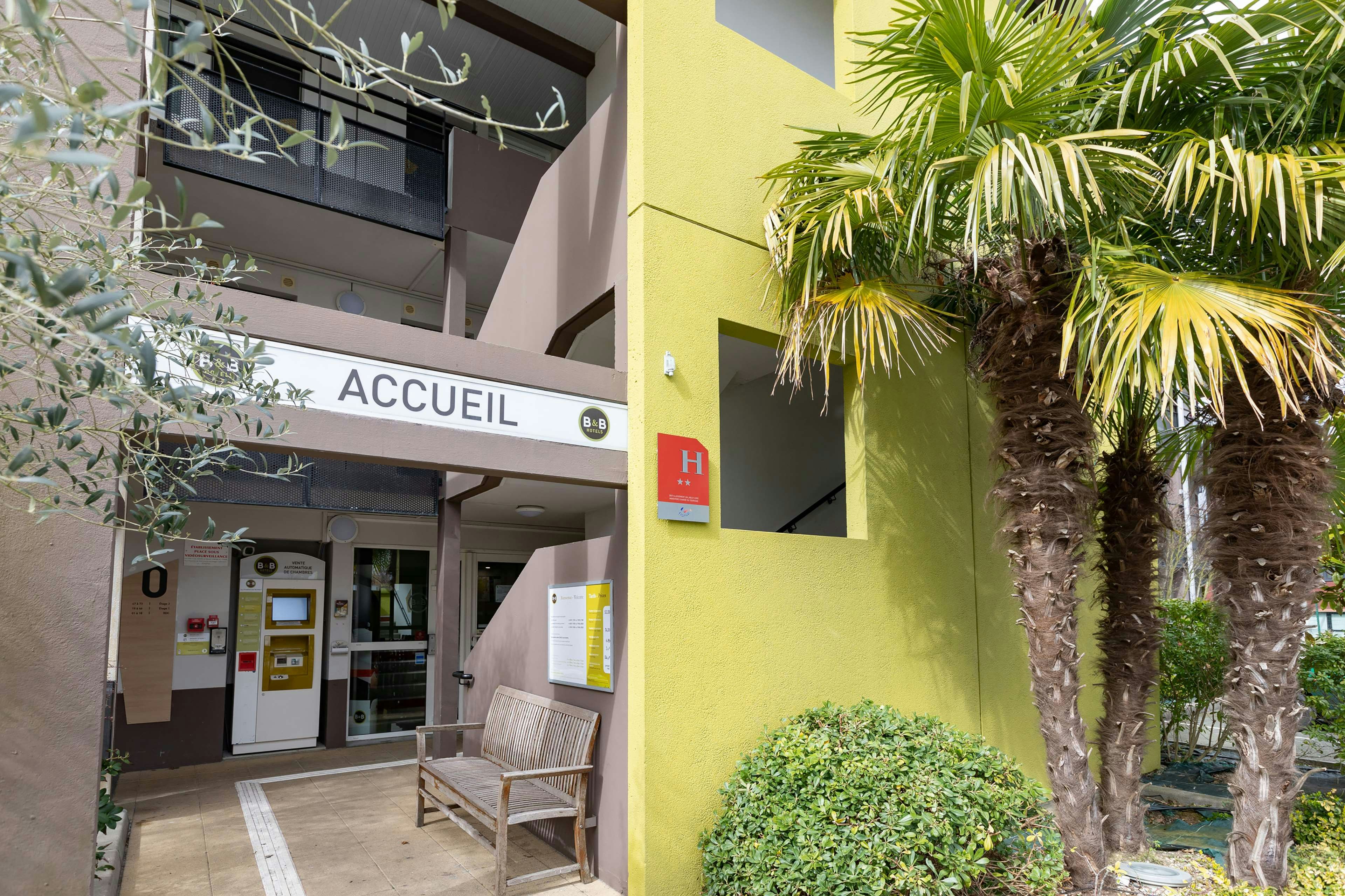 B&B Hotel Laval Change in CHANGE