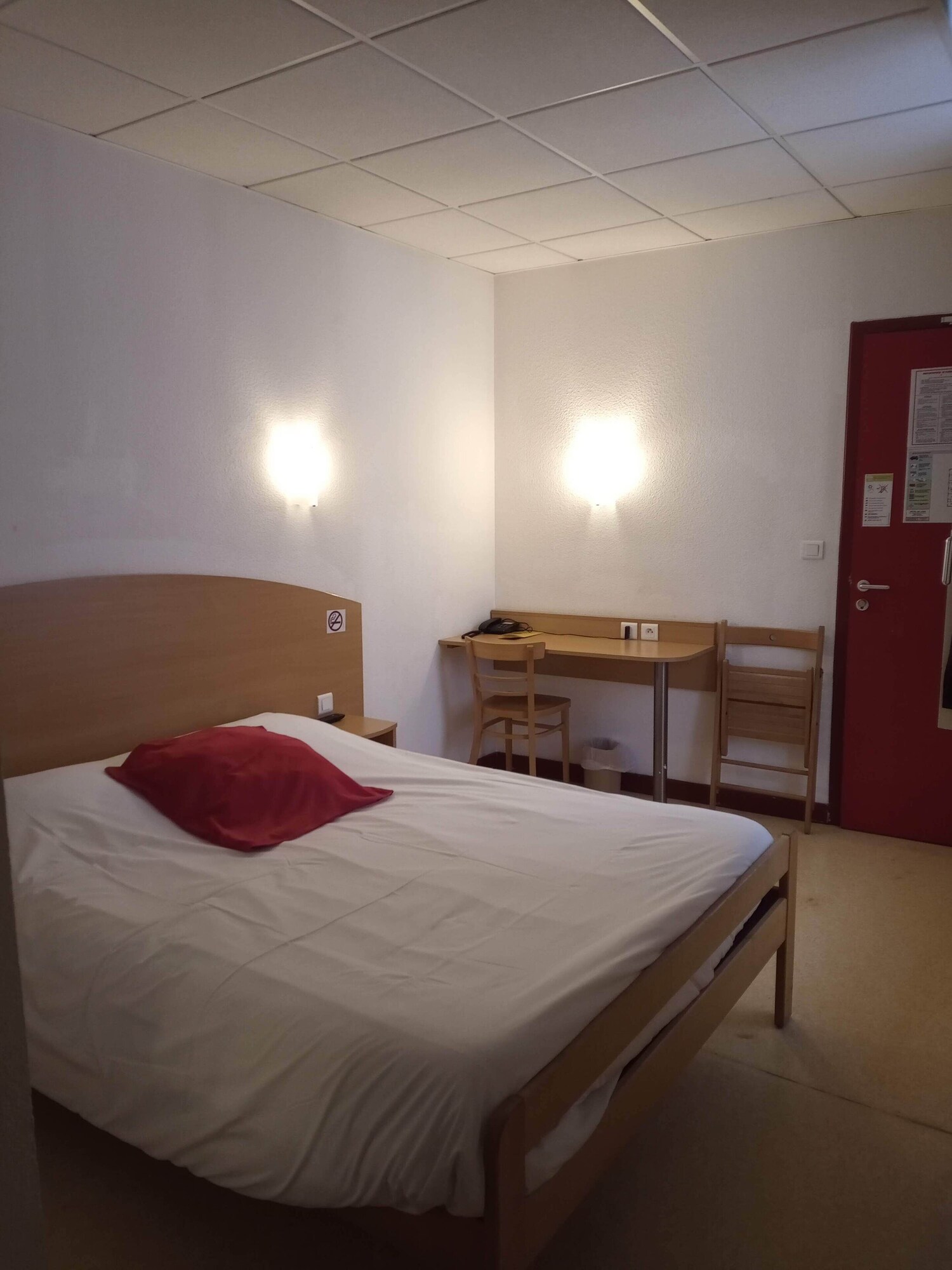 Economy, Double Bed
