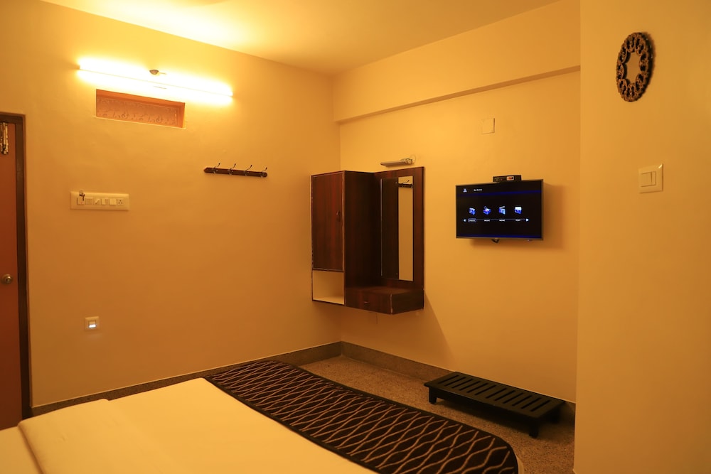 T.M Hotel 31/37