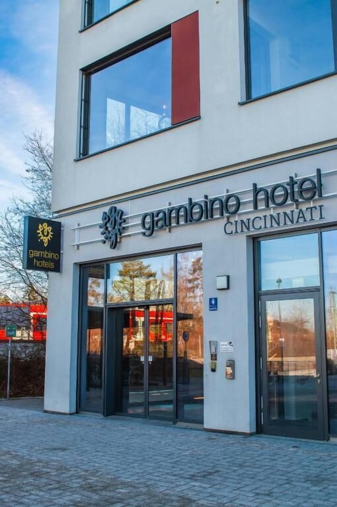 Gambino Hotel Cincinnati 4/72