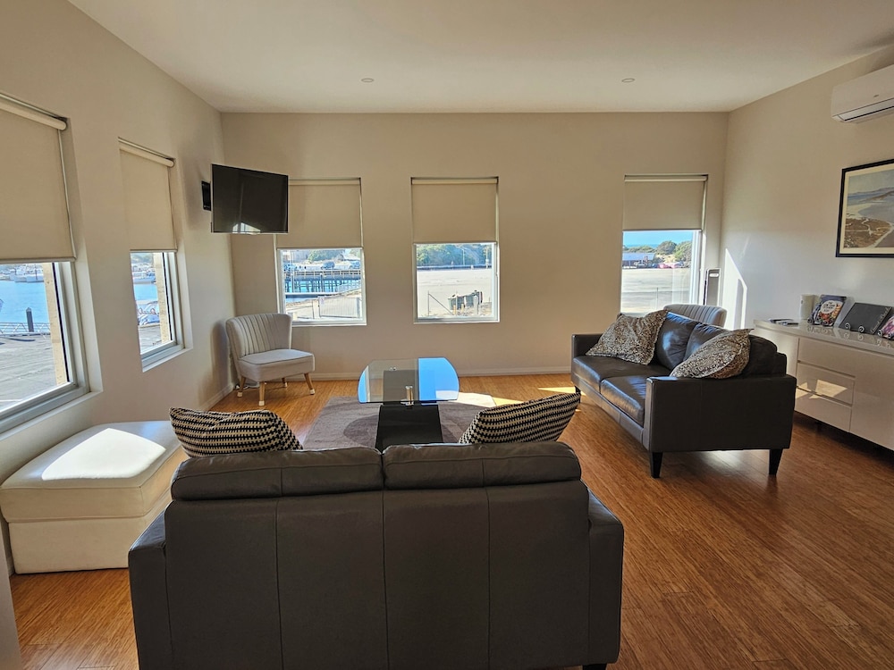 Robe Marina Accommodation 26/50