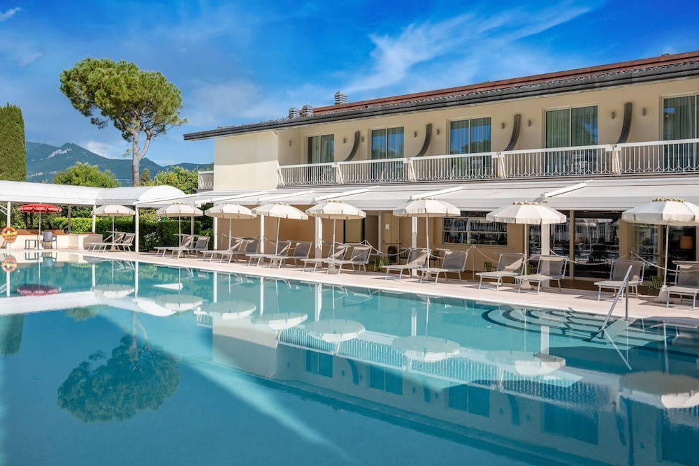 Park Hotel Casimiro Village 2/71