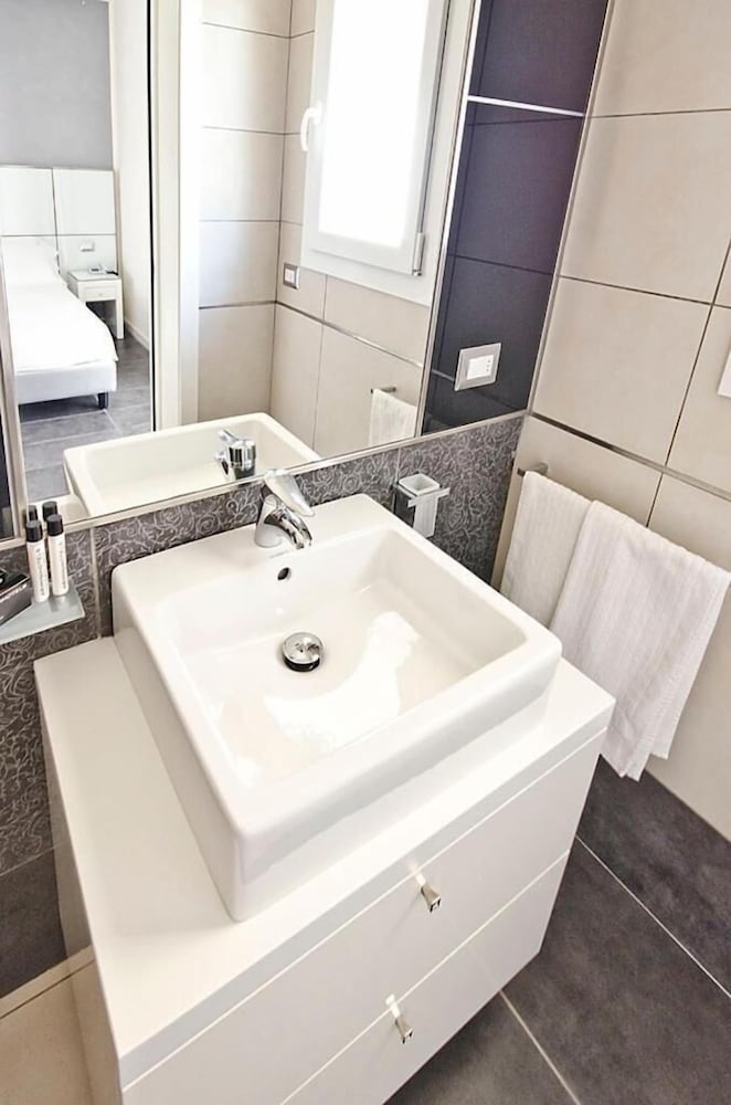 Atmosphere Suite Hotel 20/56