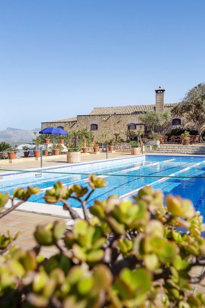 Hotel Baglio Santacroce 54/61