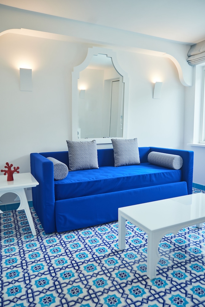 OLEANDRI RESORT 53/81