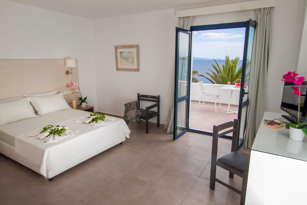 Peninsula Resort & Spa 18/62