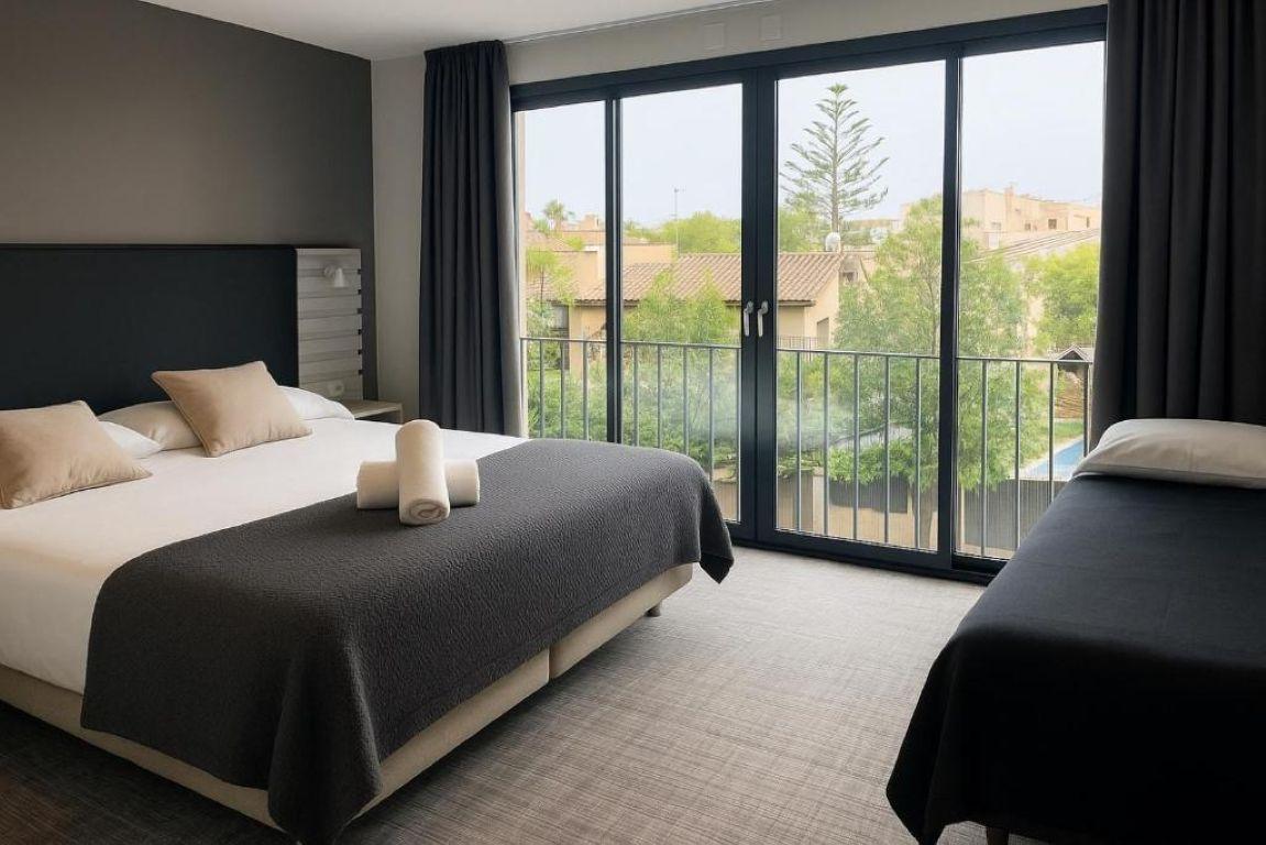 غرفة بسرير مزدوج مع أريكة، Sitges Hotel 2/2