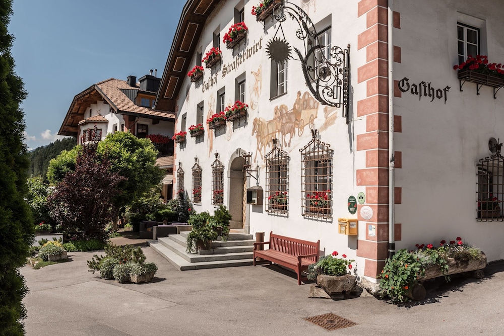 Strasserwirt - Herrenansitz zu Tirol 4/50