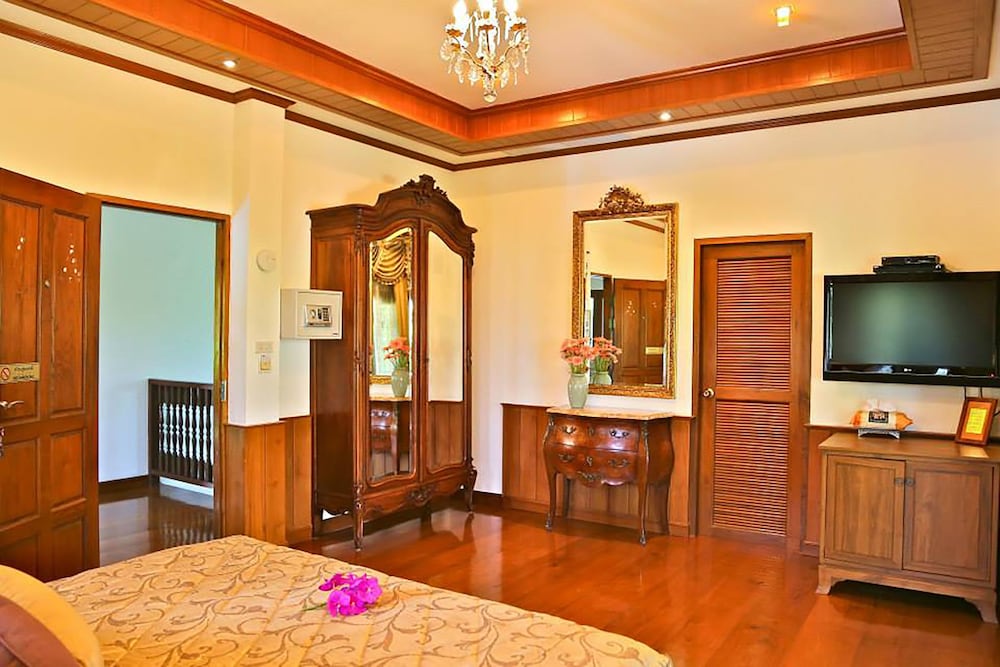 The Oriental Siam Resort 12/71