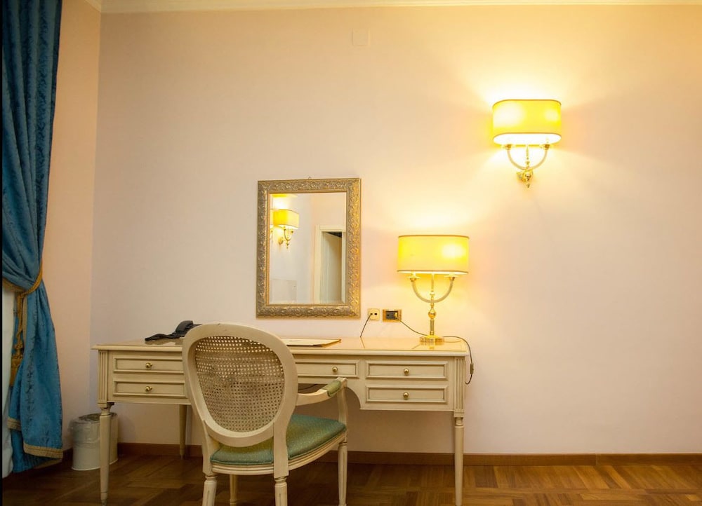 Grand Hotel Villa Politi 57/59
