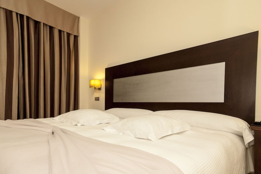 Las Bovedas Hotel 24/68