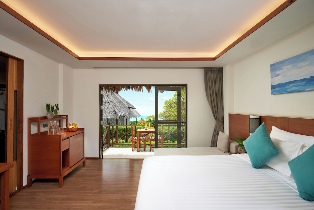 DELUXE, BUNGALOW, KING BED, SEA VIEW