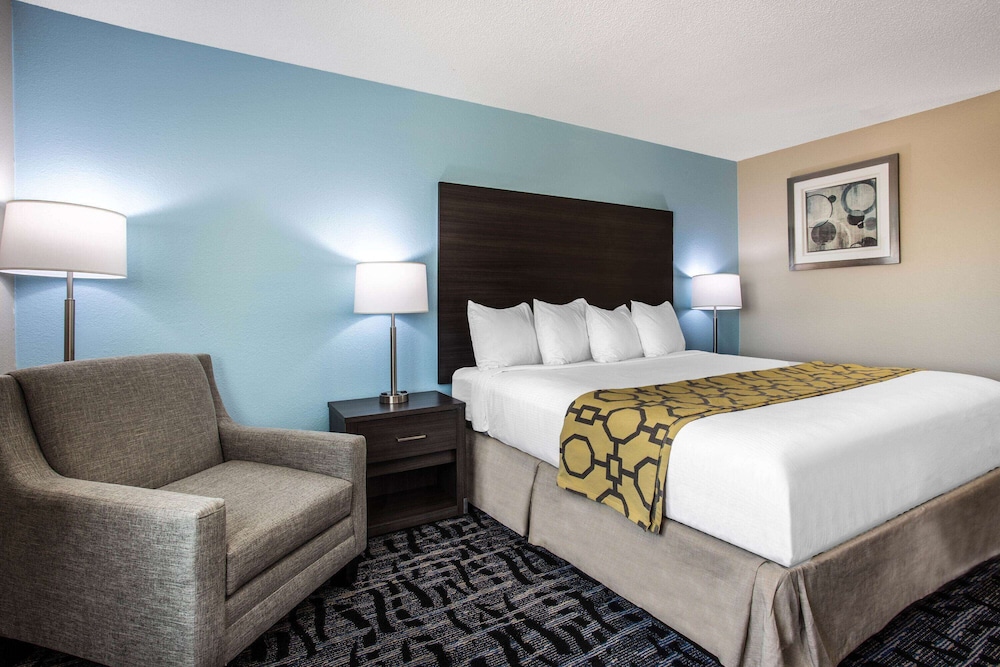 Baymont By Wyndham Joliet 23/50