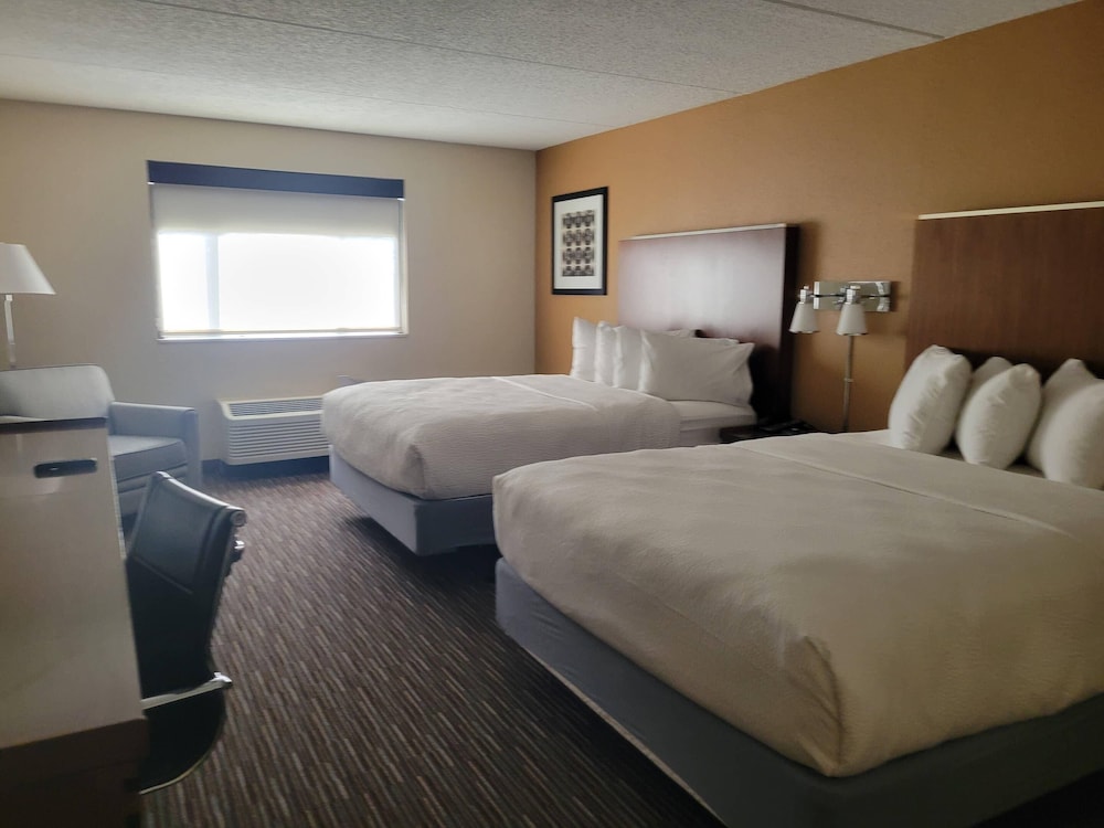 Royle Hotel Milwaukee Airport 19/64
