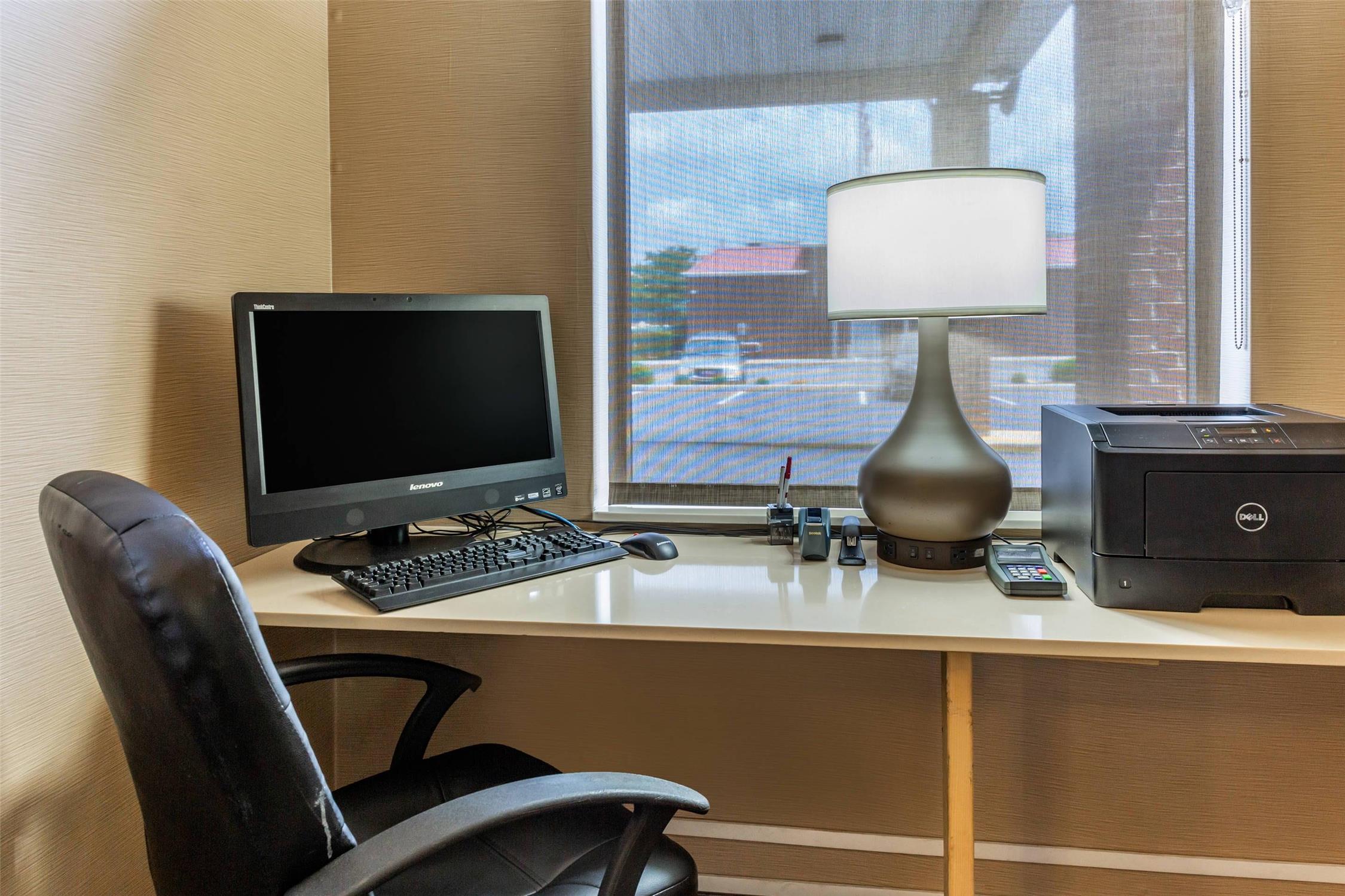 Comfort Suites Dover University Area 29/36