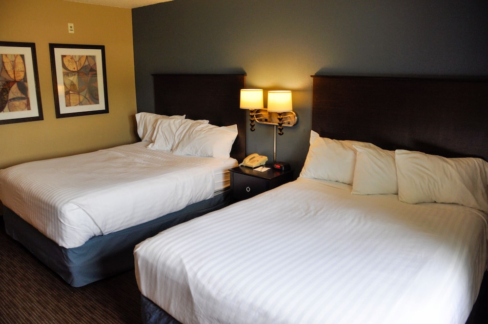 AmericInn by Wyndham Clear Lake 17/52