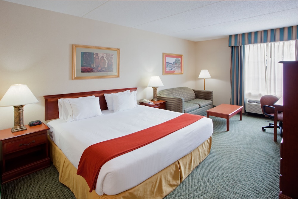 Holiday Inn Express Hanover 32/71