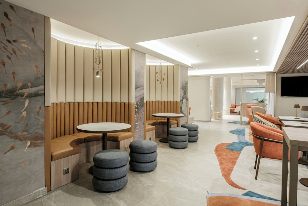 Courtyard by Marriott Sliema 34/50