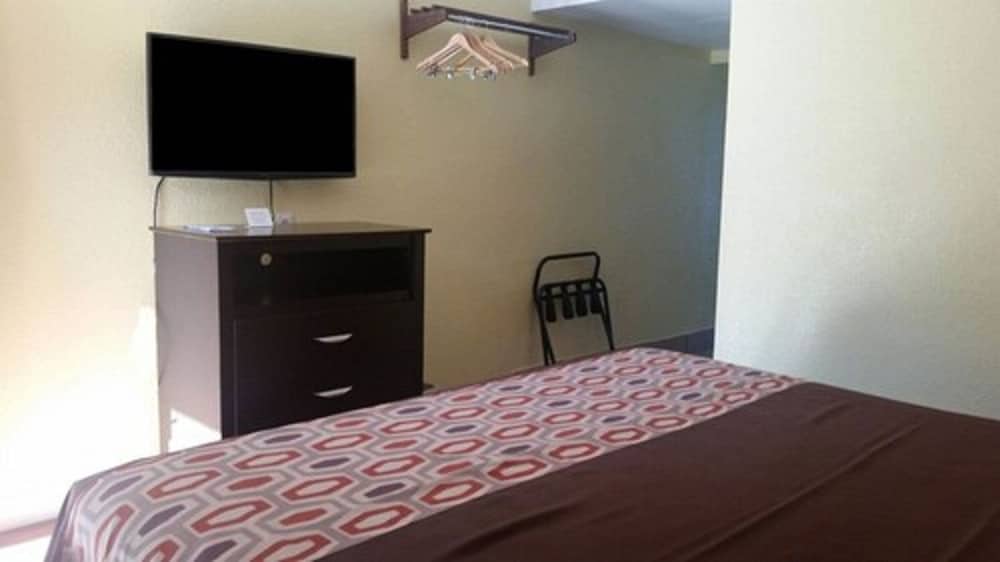 Americas Best Value Inn & Suites Port Arthur 13/25