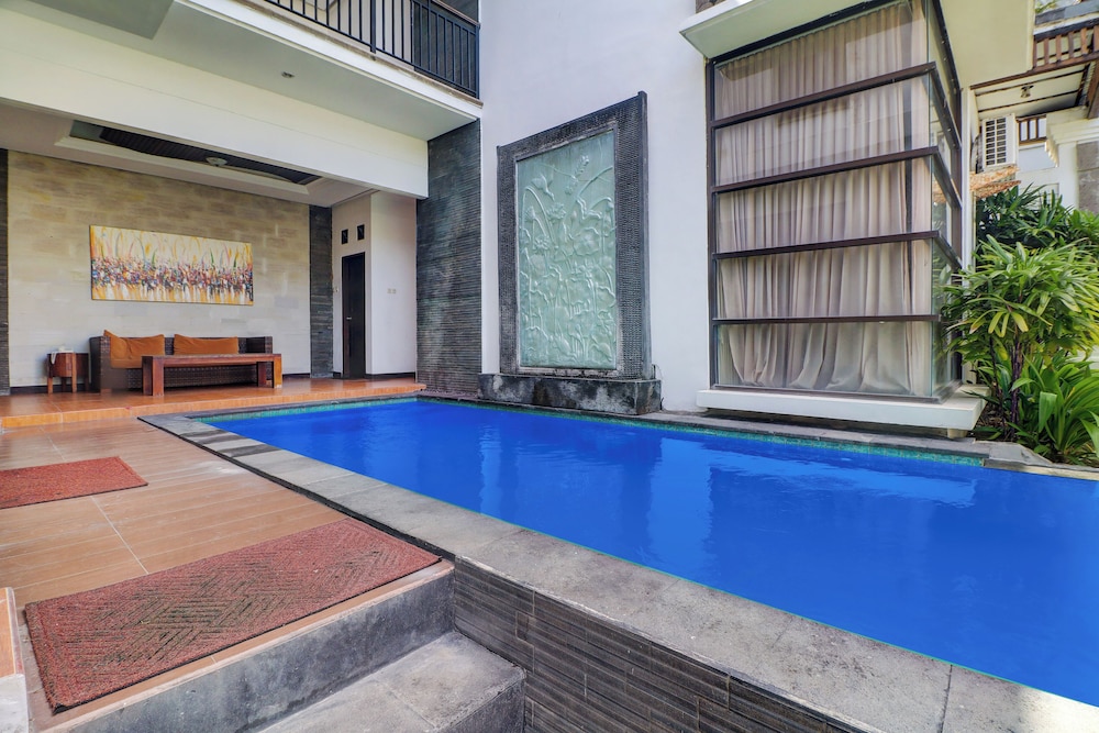 Zen Rooms Shri Laksmi Seminyak 22/41