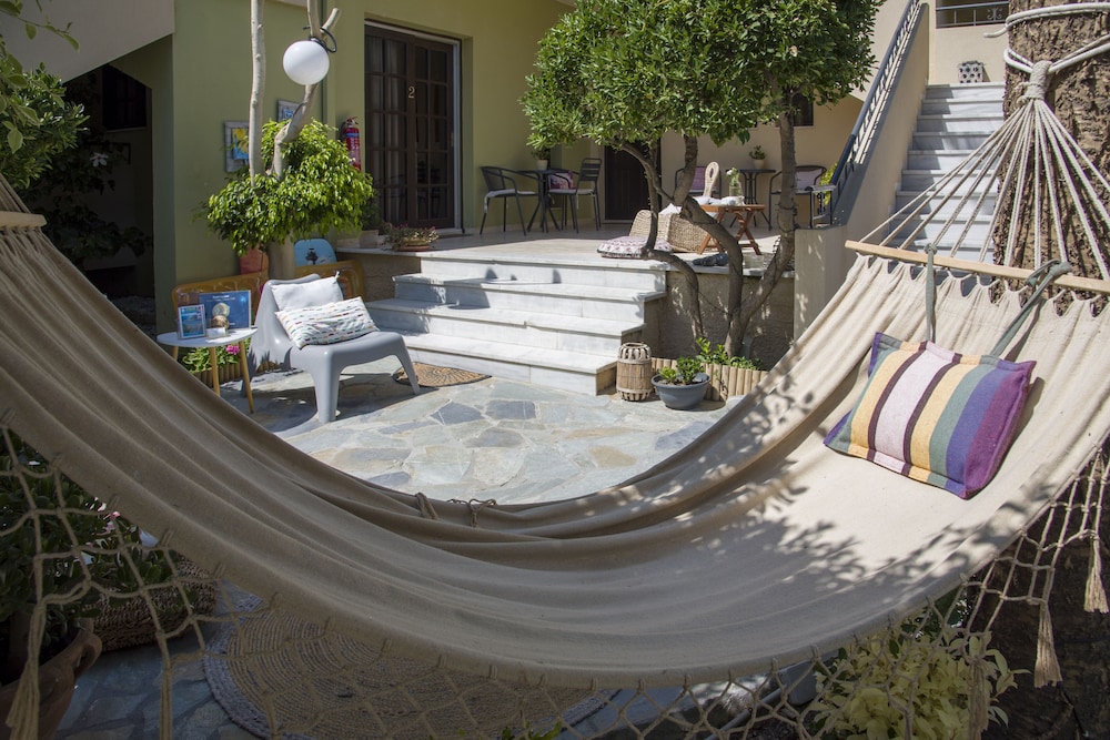 Evangelos Apartments 45/49
