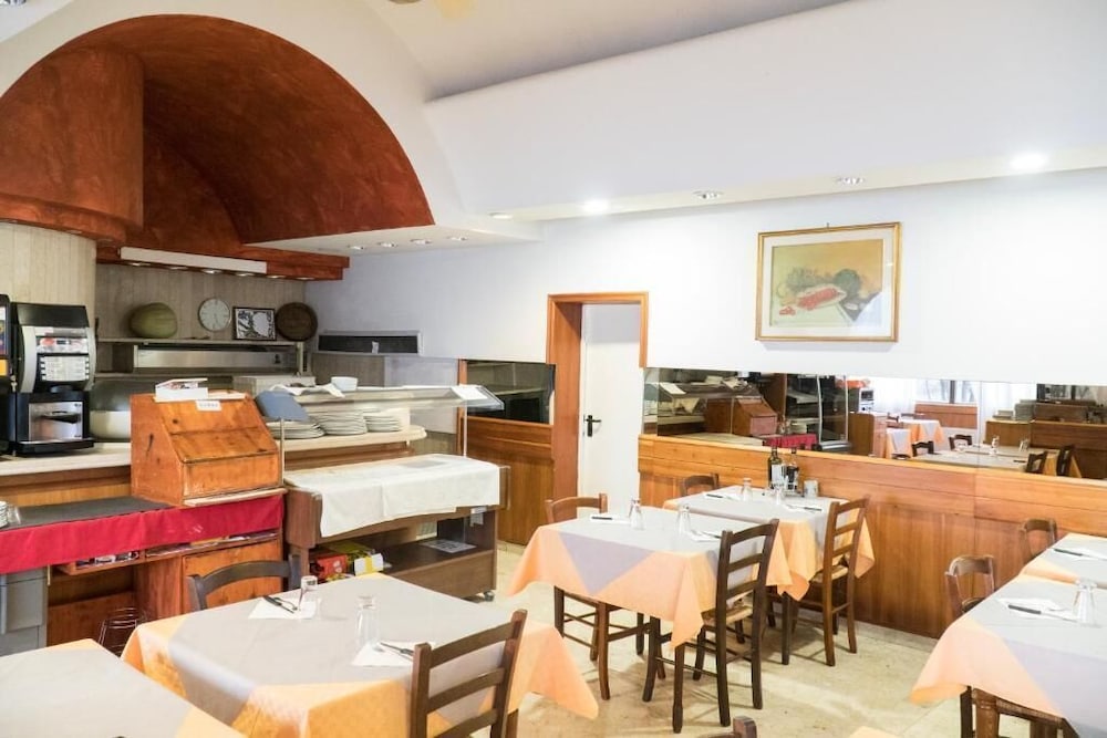 Hotel Primavera 13/15