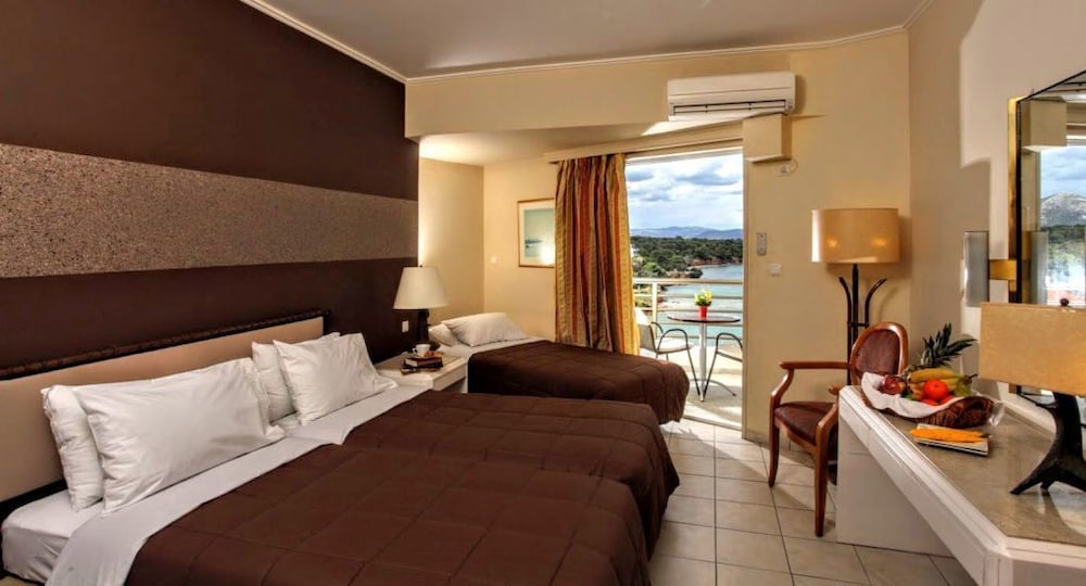 Mati Hotel 15/53