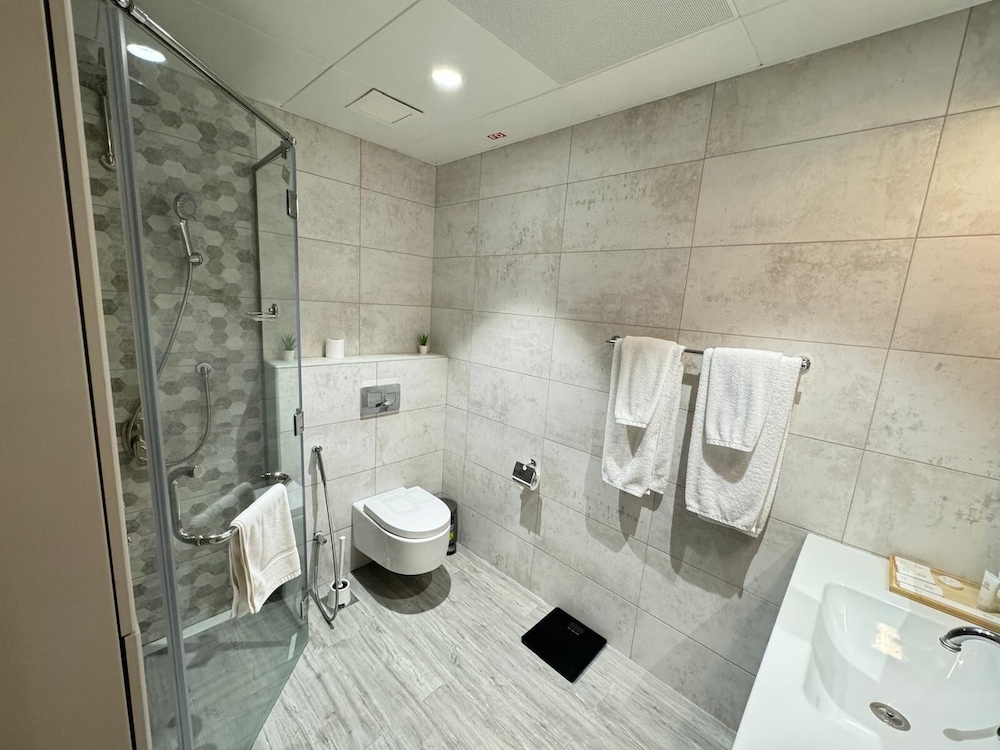 Al Manzil Residence & Suites 53/54