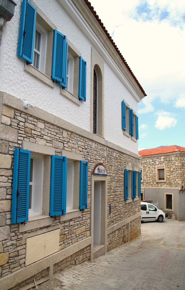 Cesme Kale Tas Apart 6/32