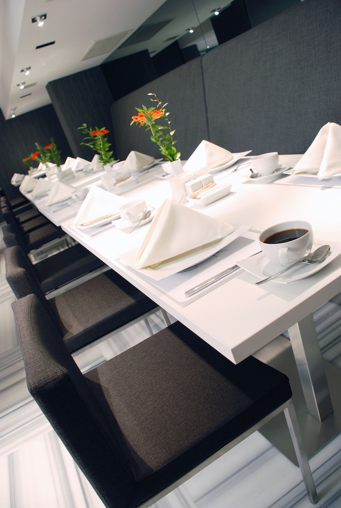 Met Boutique Hotel 28/36