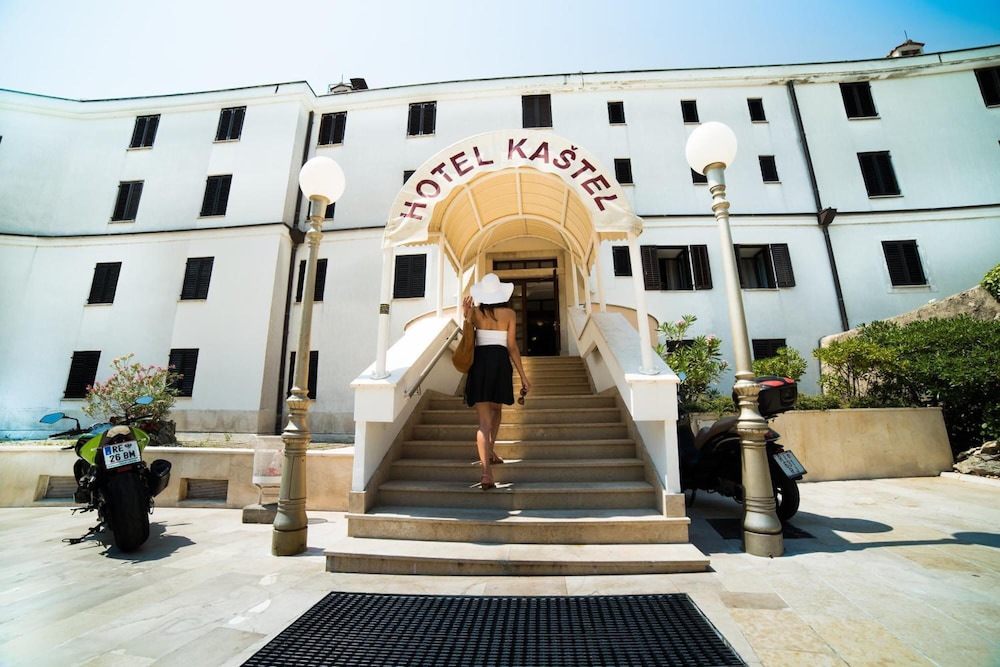 Hotel Kastel 1/30
