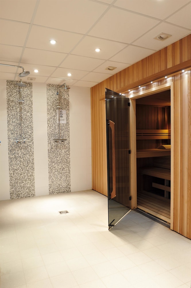 Best Western Plus Hostellerie Du Vallon 5/60