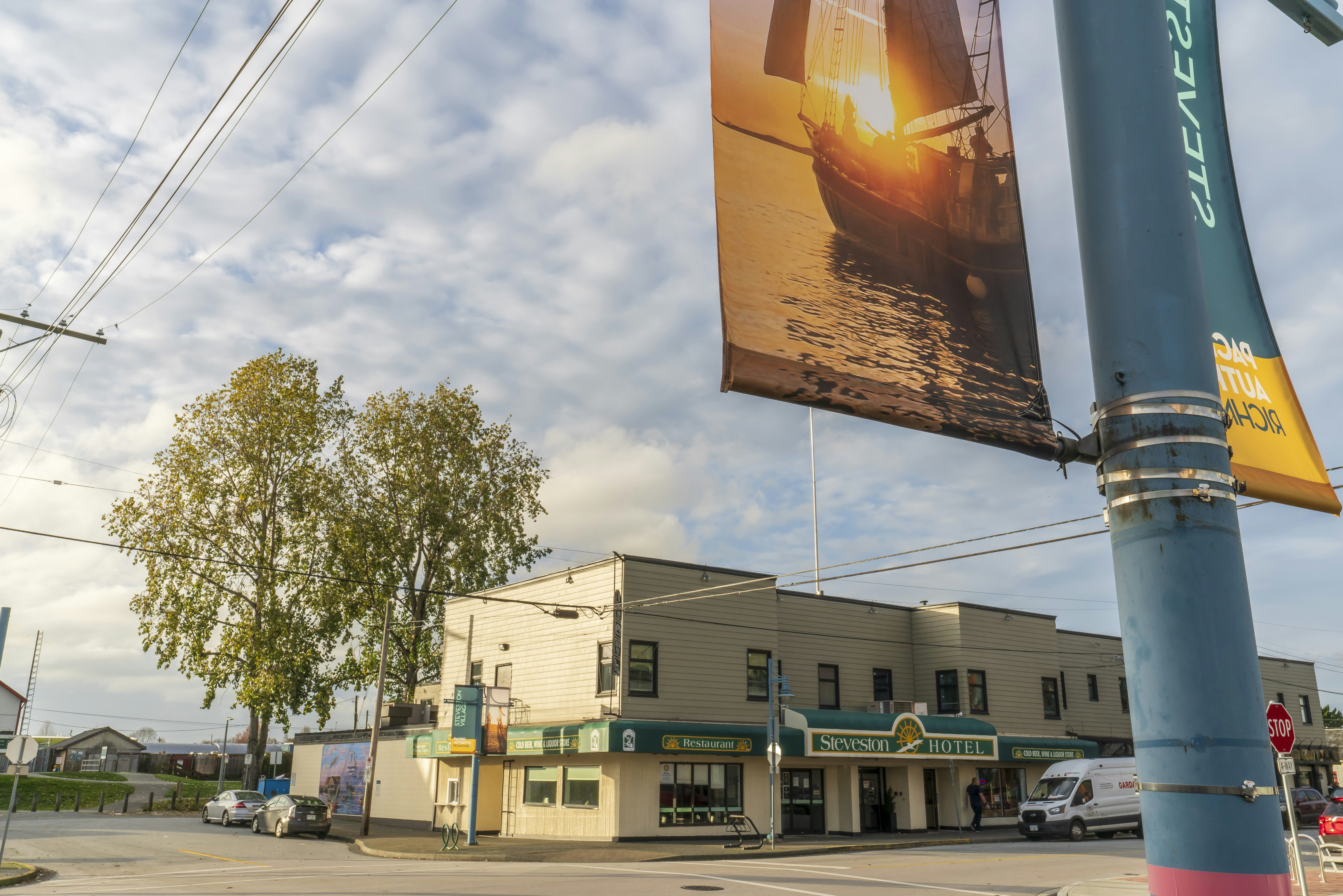 The Steveston Cafe & Hotel 4/56