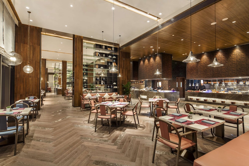 Doubletree By Hilton Shenzhen Longhua 50/76