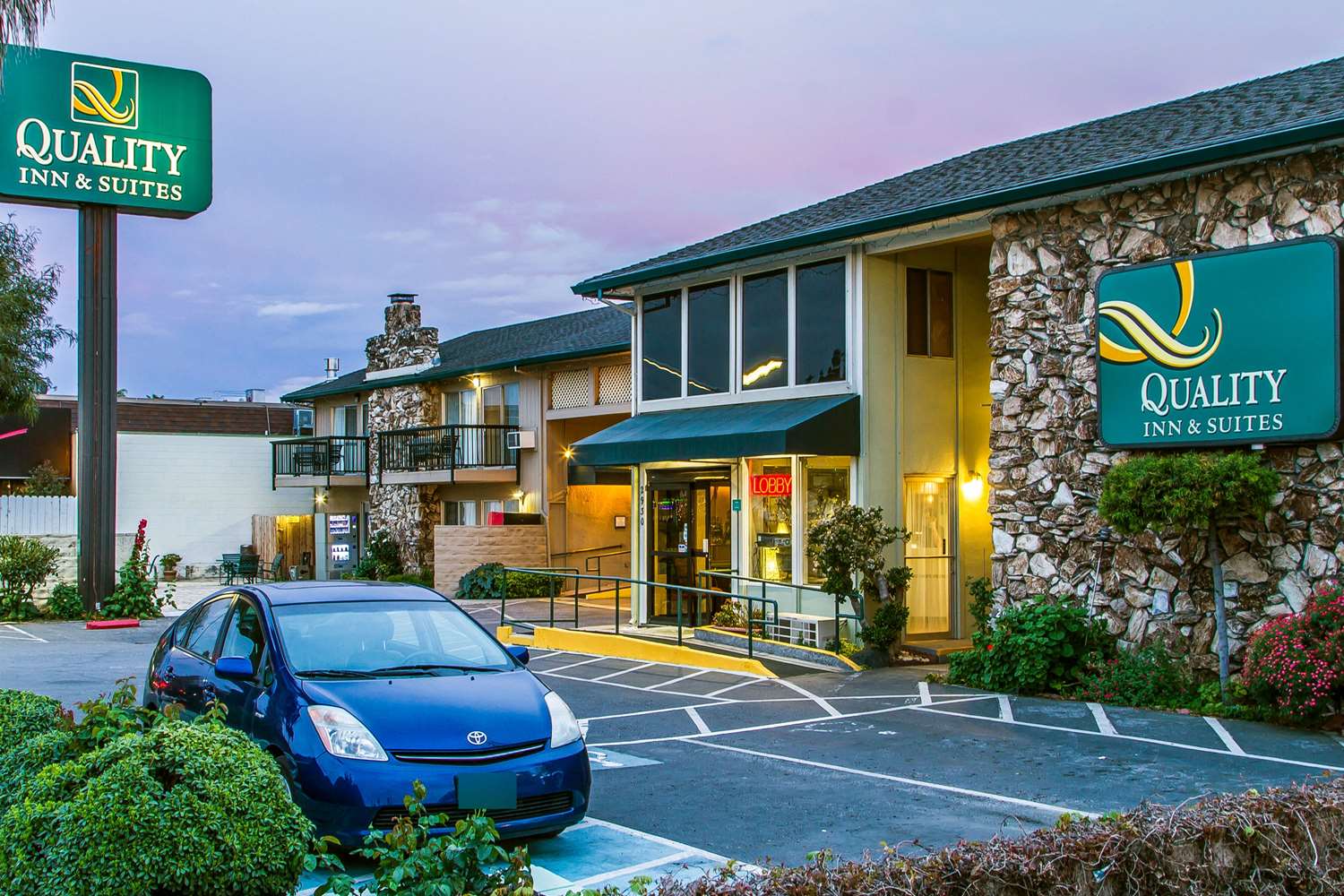 Quality Inn And Suites Silicone Valley 2/41