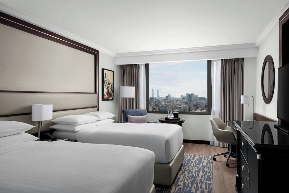 Deluxe, Twin Beds