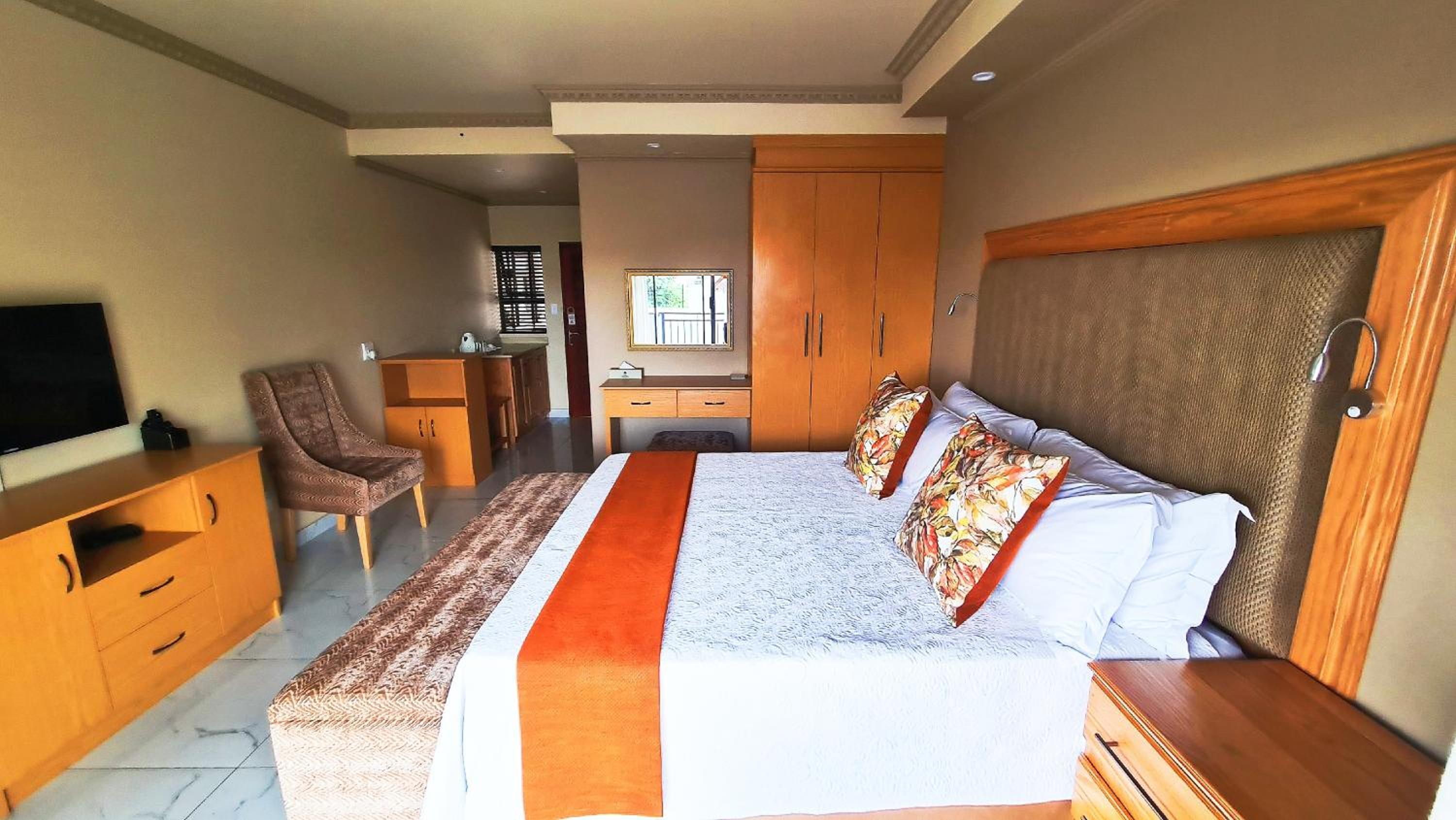 Lily Park Lodge 18/50