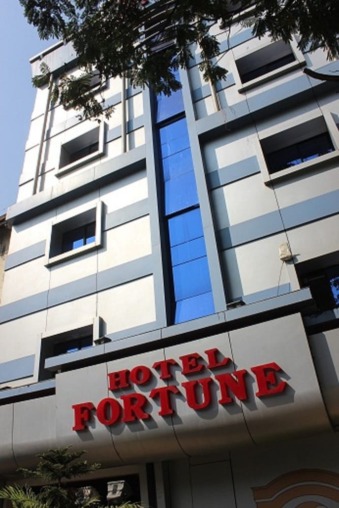 Fortune Hotel 2/39