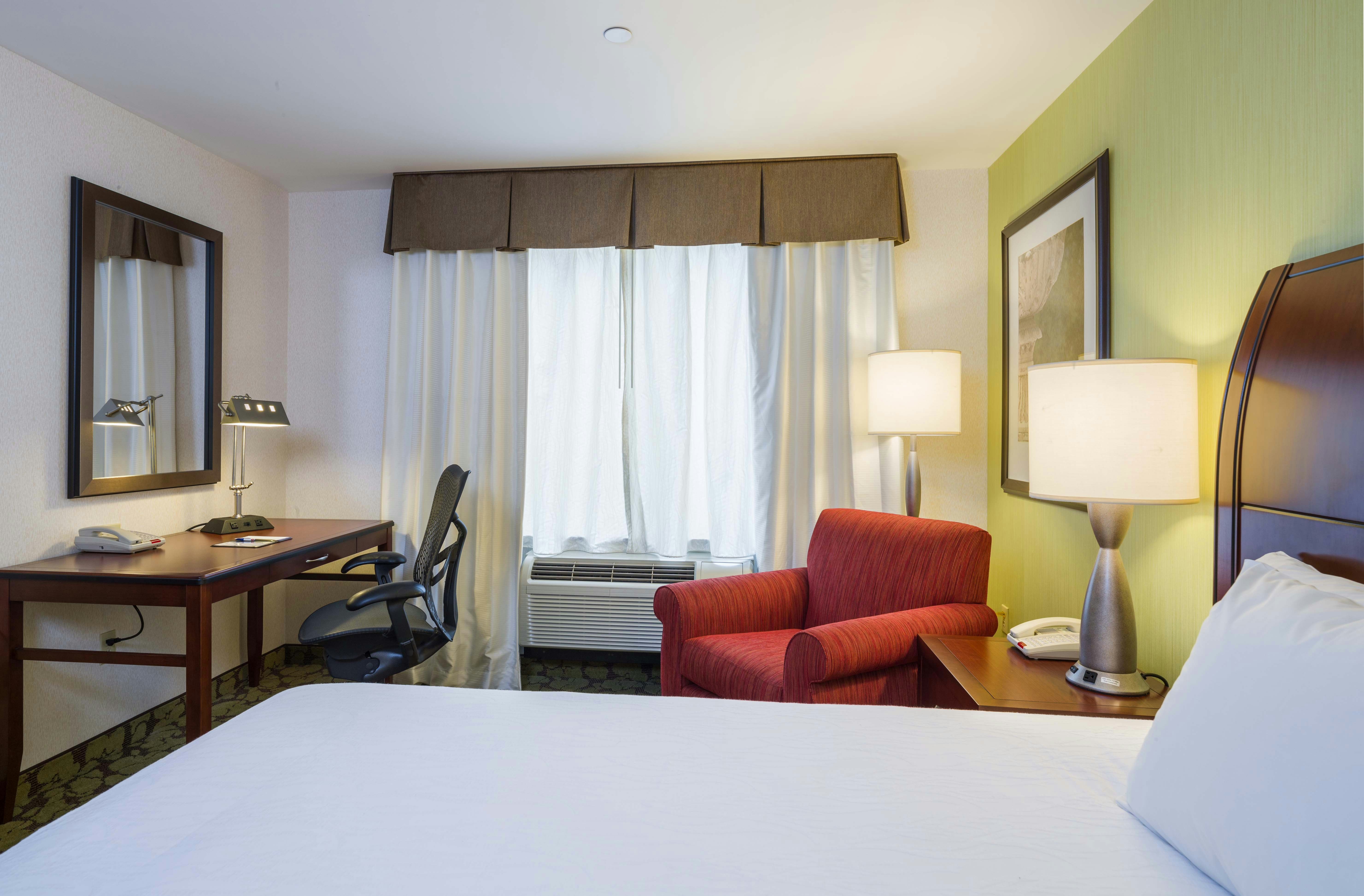 Hilton Garden Inn Queens/Jfk Airport 32/50