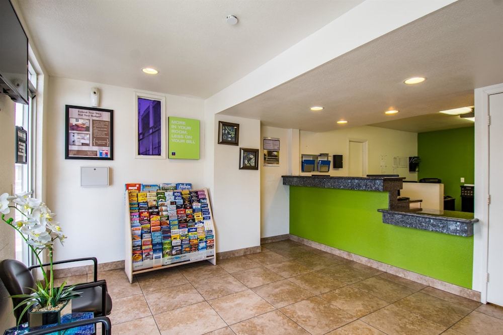 Lobby at Studio6 Cypress, CA, CYPRESS - CA