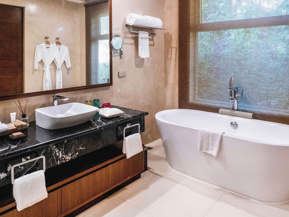 Movenpick Resort And Spa Boracay 27/70