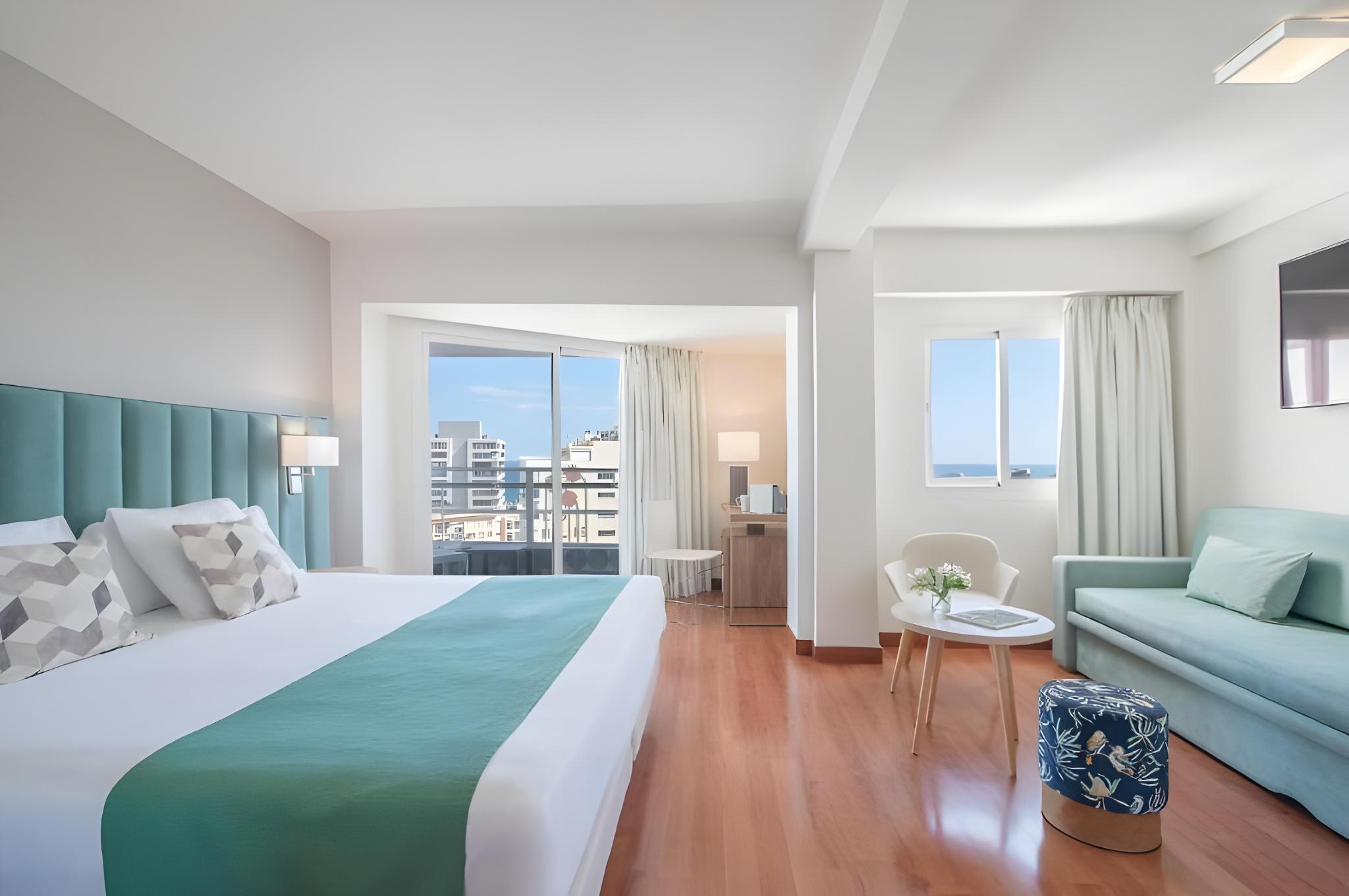 Junior Suite, Sea View, Sofa, Balcony