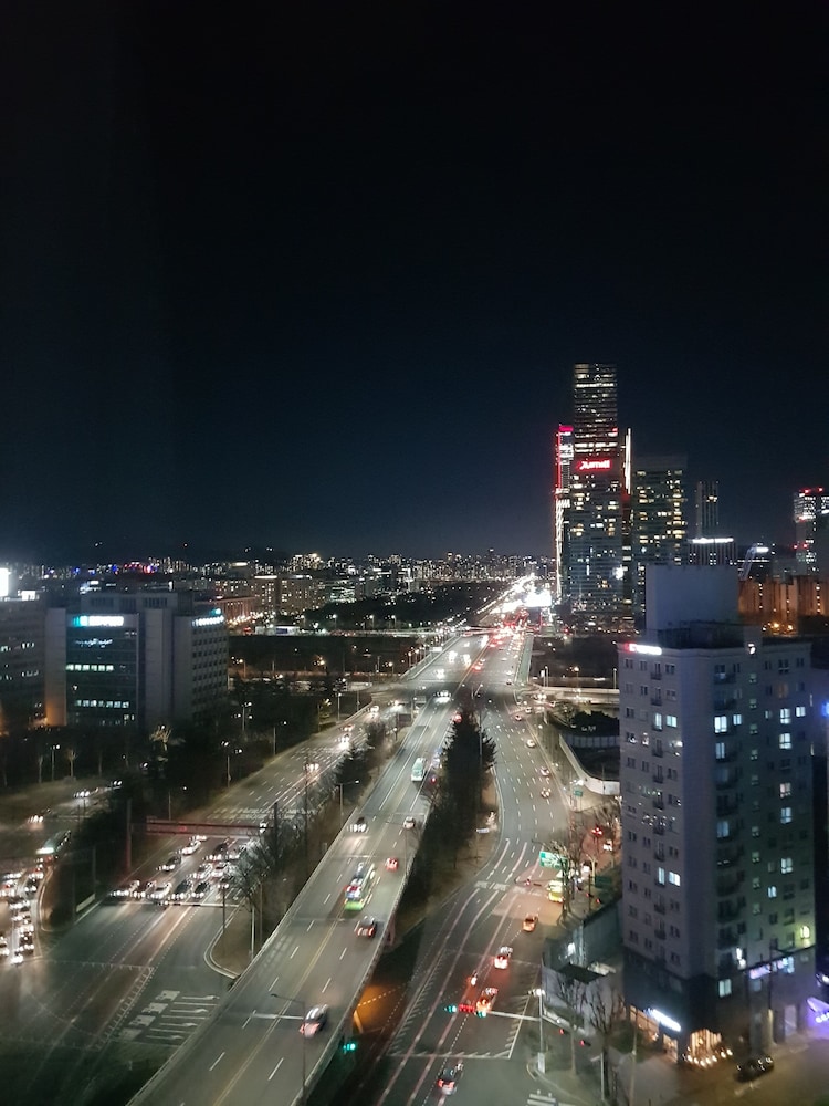Toyoko Inn Seoul Yeongdeungpo 33/37