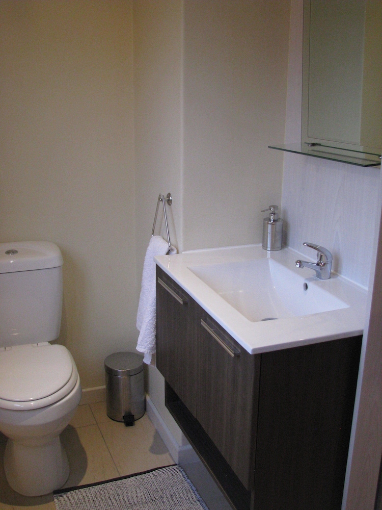 Cherry Berry Guest House 39/39