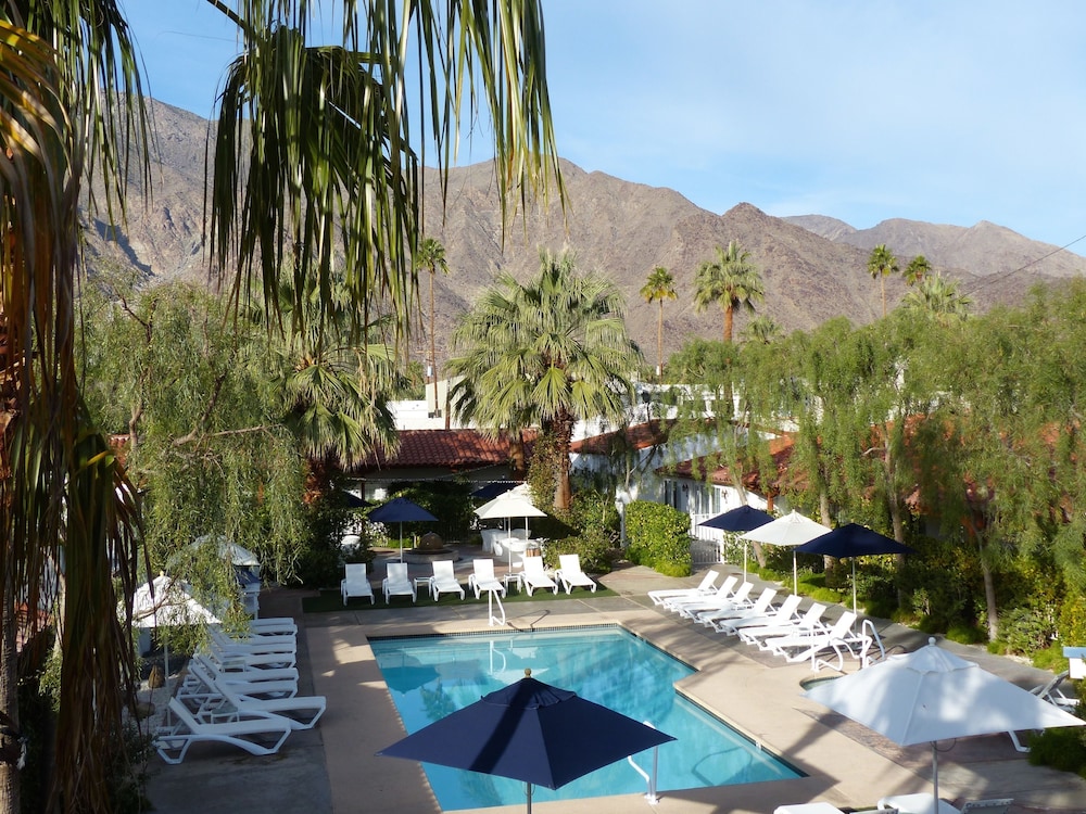 Alcazar Palm Springs 29/37